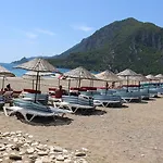 Ikiz Willa Çıralı